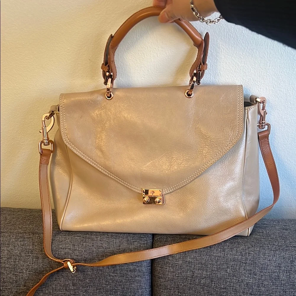 Elegant Cream Genuine Leather Handbag - Picture 1 of 11
